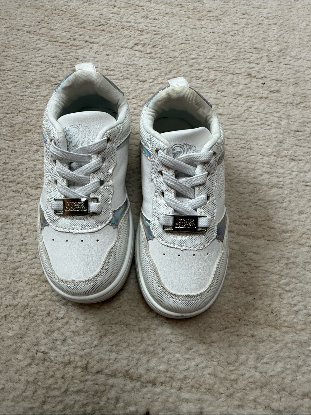 Toddler Vince Camuto White Casual Sneakers with Iridescent Trim